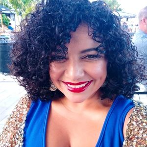 Meet your Posher, Clarissa